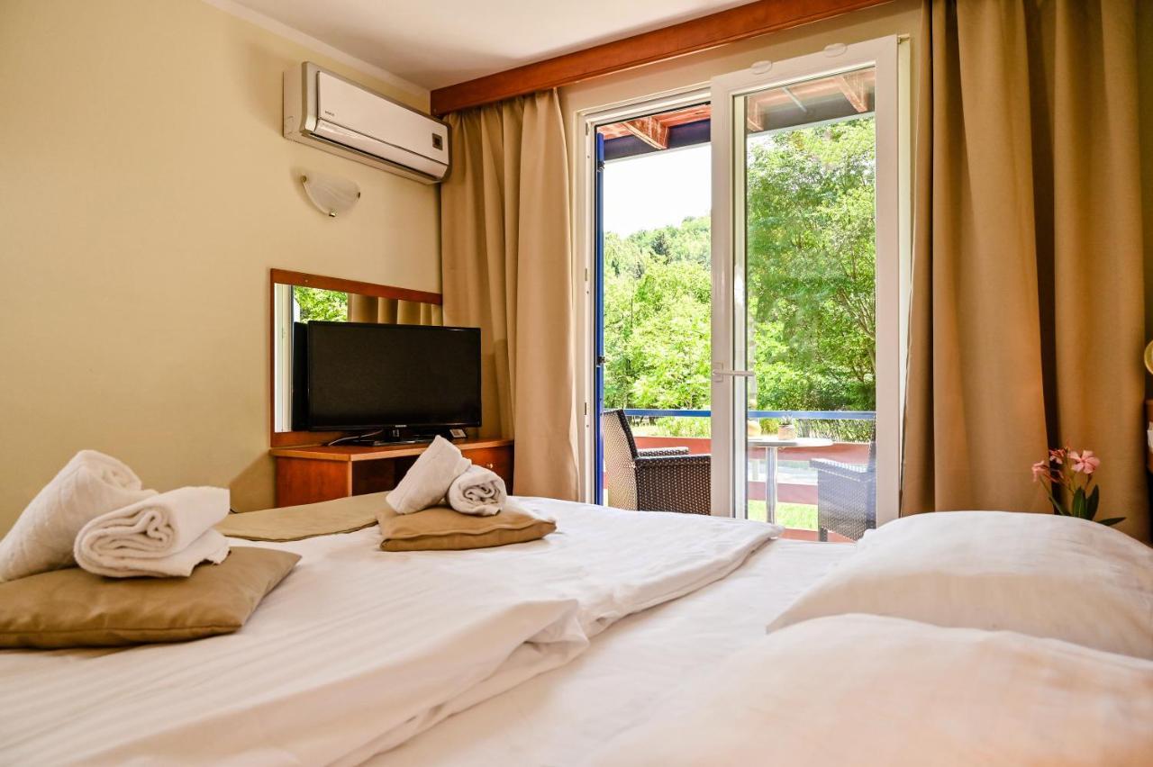 Campsite & Holiday Resort Medveja Kültér fotó